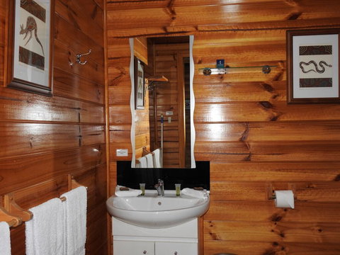 Lumera Eco Chalets - Darwin Holiday 2