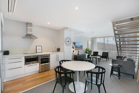 Lure Apartment Nelson Bay - 432 - Darwin Holiday 1