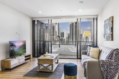 Luxe Beach Holiday Unit With Parking, Pool And Gym - Darwin Holiday 1