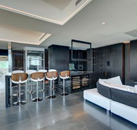Luxe Haus - Darwin Holiday