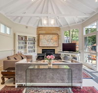 Luxe Mountain Retreat - Katoomba - 4 Bed  Bath - Darwin Holiday