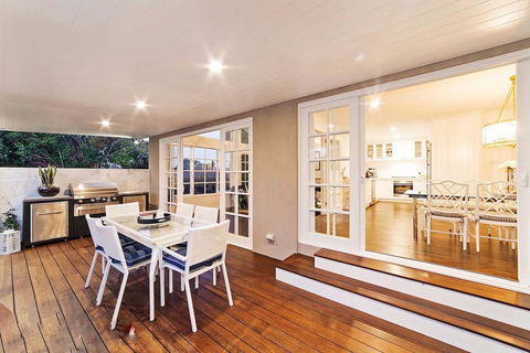 Luxurious Hampton Style 3 Bedroom House - Darwin Holiday 0