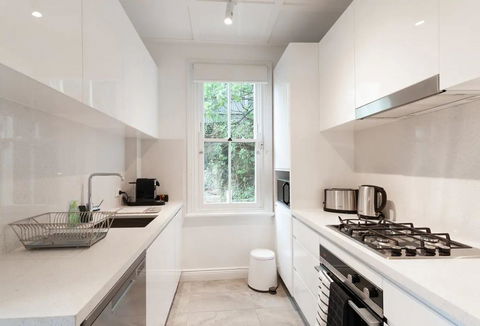 Luxurious Heritage Home With Harbour Bridge Views - Darwin Holiday 1
