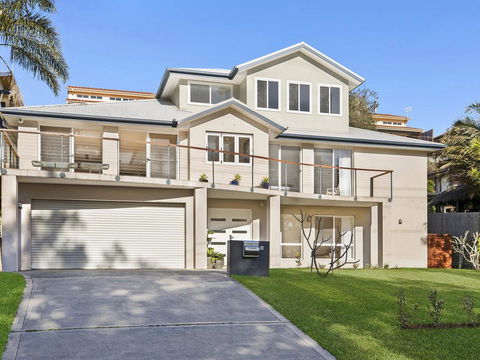 Luxurious Lake House - Darwin Holiday 0