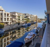 Luxurious Mandurah Marina Apartment - Darwin Holiday