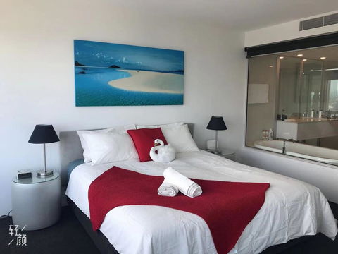 Luxury 3 Bedroom In Heart Of Surfers Paradise - Darwin Holiday 1