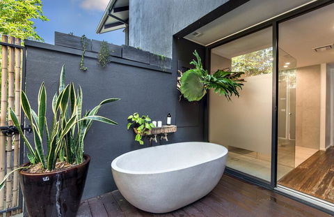 Luxury Artist Architect Retreat Villa - Darwin Holiday 2