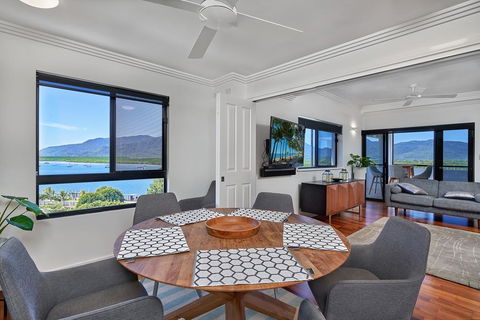 Luxury Cairns Penthouse Apt With Ocean Views (903) - Darwin Holiday 3