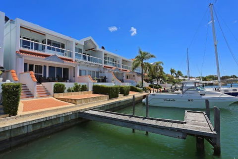 Luxury Canal Vista - Darwin Holiday 0