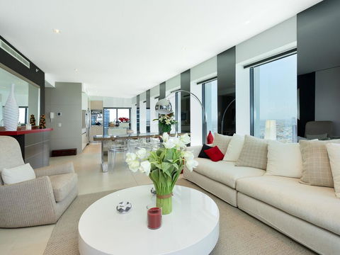 Luxury For The Soul 2 Bedroom Beachfront Apartment - Darwin Holiday 1