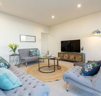 Luxury Four Bedroom Apartment - Darwin Holiday