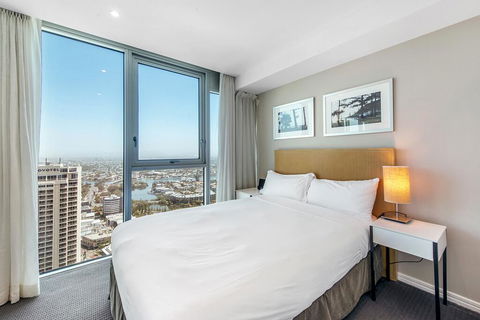 Luxury Hotel With Ocean View In Surfers Paradise - Darwin Holiday 1