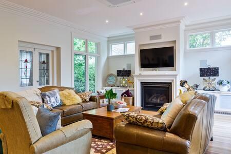 Luxury Inner-Melb 5 Brm Home, Close To Everything - Darwin Holiday 3