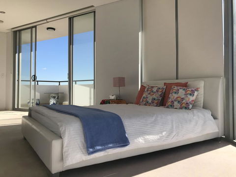 Luxury Ocean Penthouse - Darwin Holiday 2