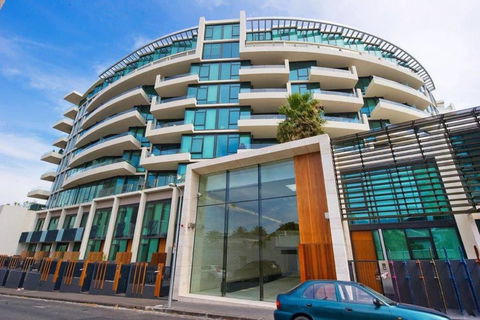 Luxury Opposite The Beach - Darwin Holiday 1