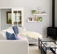 Luxury Storybook Manor Guest Suite - Darwin Holiday