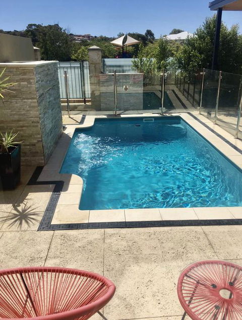 LUXURY VILLA W POOL & SPAS - Darwin Holiday 3