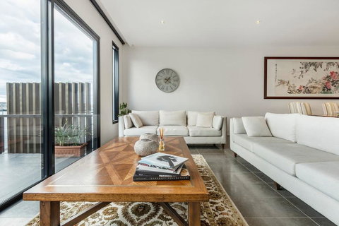 Luxury Waterfront 4BDR Townhouse With Amazing Views - Darwin Holiday 2