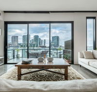 Luxury Waterfront 4BDR Townhouse with Amazing Views
