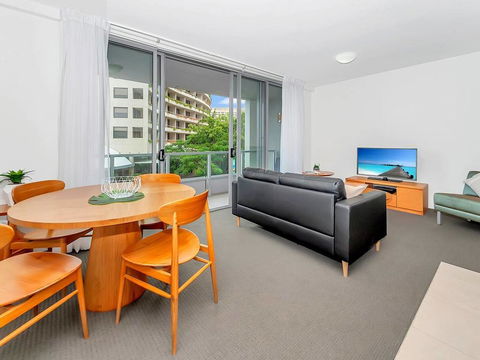 Luxury Waterfront Escape On The Harbour 315 - Darwin Holiday 1