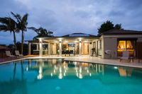 Book Burleigh Waters Accommodation Vacations Darwin Holiday Darwin Holiday