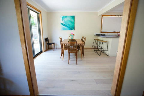 Lytton At Lonnie - Darwin Holiday 3