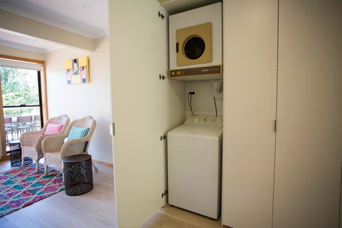 Lytton At Lonnie - Darwin Holiday 2