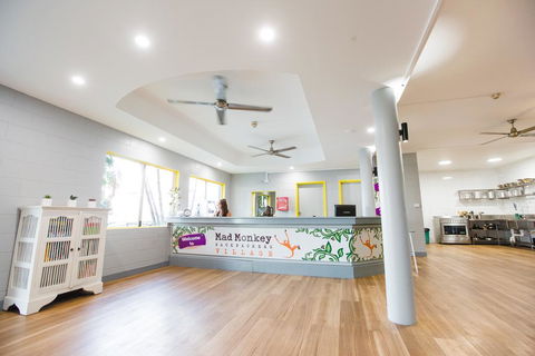 Mad Monkey Backpackers Village - Darwin Holiday 1