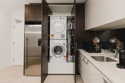 Madison Apartment In CBD - Free Tram And Free Parking - Darwin Holiday 2