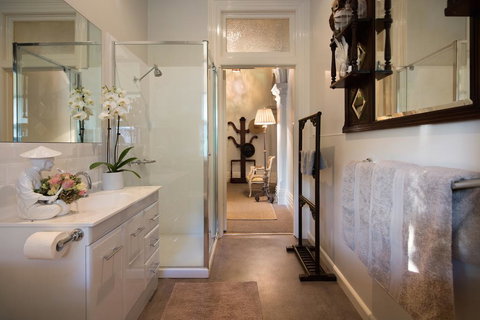 Maggies At Trentham - Darwin Holiday 3