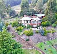 MAGICAL MOUNTAIN RETREAT - 20 mins to CBD and only 10 to MONA - Darwin Holiday