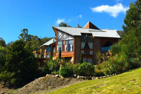 MAGICAL MOUNTAIN RETREAT - 20 Mins To CBD And Only 10 To MONA! - Darwin Holiday 3