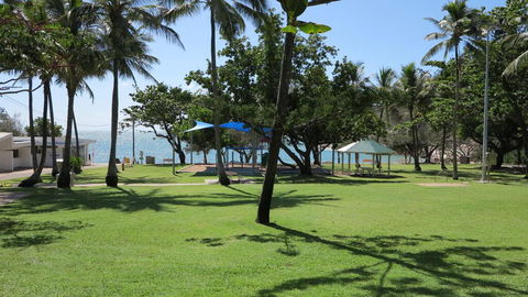 Magnetic Haven Unit 2 - Darwin Holiday 1
