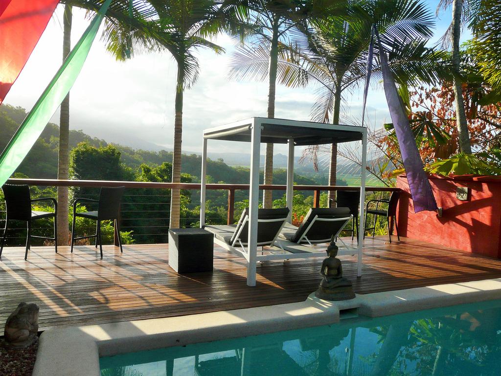  Darwin Holiday