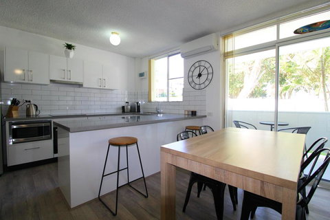 Main Break 1, 1 Main Street, - Darwin Holiday 2