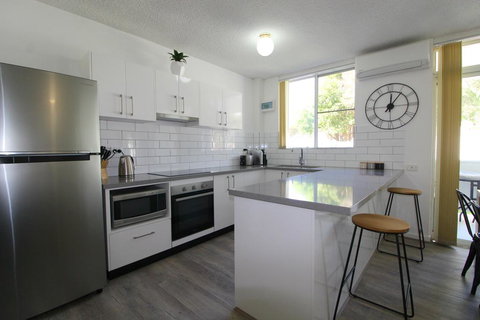 Main Break 1, 1 Main Street, - Darwin Holiday 0