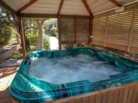 Malda's Retreat - Air-con, Fireplace & Outdoor Spa - Darwin Holiday 1