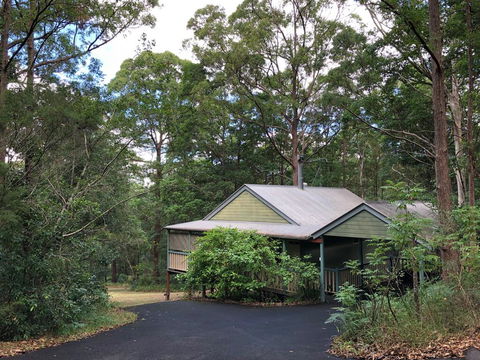 Maleny Country Cottages - Darwin Holiday 3