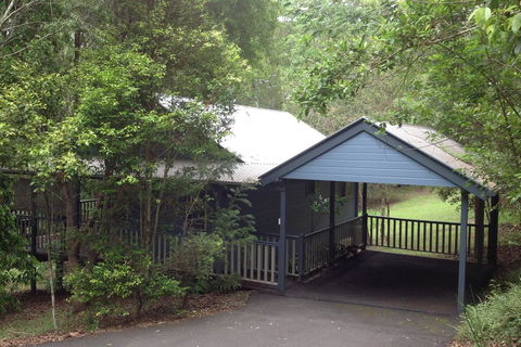 Maleny Country Cottages - Darwin Holiday 2