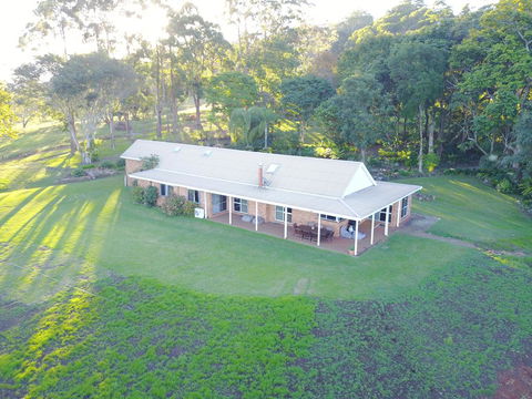 Maleny Orchard - Darwin Holiday 1