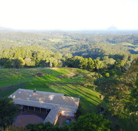 Maleny Orchard - Darwin Holiday
