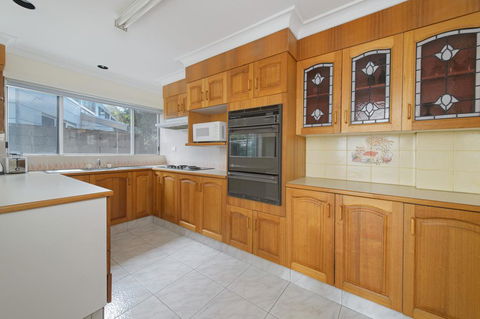 Malibu Holiday House, 6 Dulconghi Street - Darwin Holiday 1