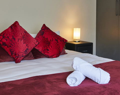 Malvern East & Urban Forest, Walk To Chadstone Shopping Center, Close To Monash Univercity - Darwin Holiday 1