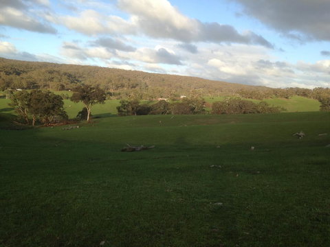 Mancuso Country Cottage Retreat - Darwin Holiday 0