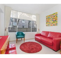 Manly Tranquil Escape - Modern Flat With Pool - Darwin Holiday