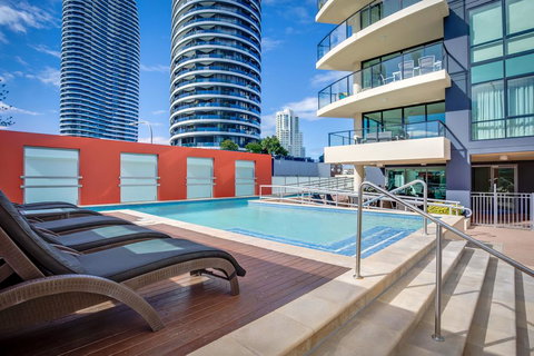 Mantra Broadbeach On The Park - Darwin Holiday 0