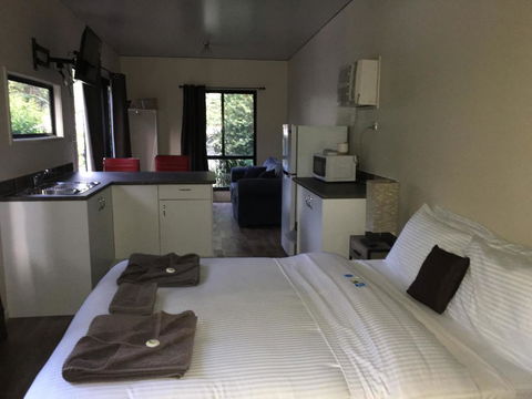 Mapleton Cabins & Caravan Park - Darwin Holiday 3