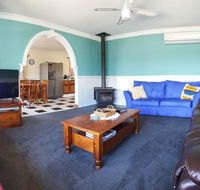 Maria's at Swansea - Darwin Holiday