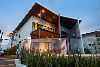 Marina Views Townhouse with Darwin Holiday
