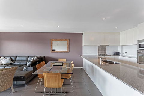Market Street, Unit 5, 6-10 - Darwin Holiday 3